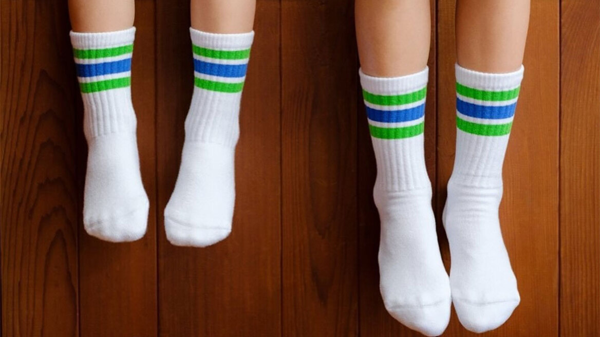 Το πιο περιζήτητο ζευγάρι κάλτσες που μετέτρεψε τα παντοπωλεία στον απόλυτο προορισμό μόδας