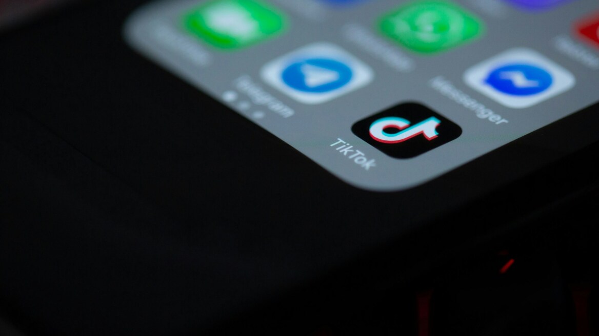 Κατηγορούν το TikTok για τον θάνατο των παιδιών τους: Οι υποθέσεις από τη Βρετανία που εκδικάζονται στις ΗΠΑ