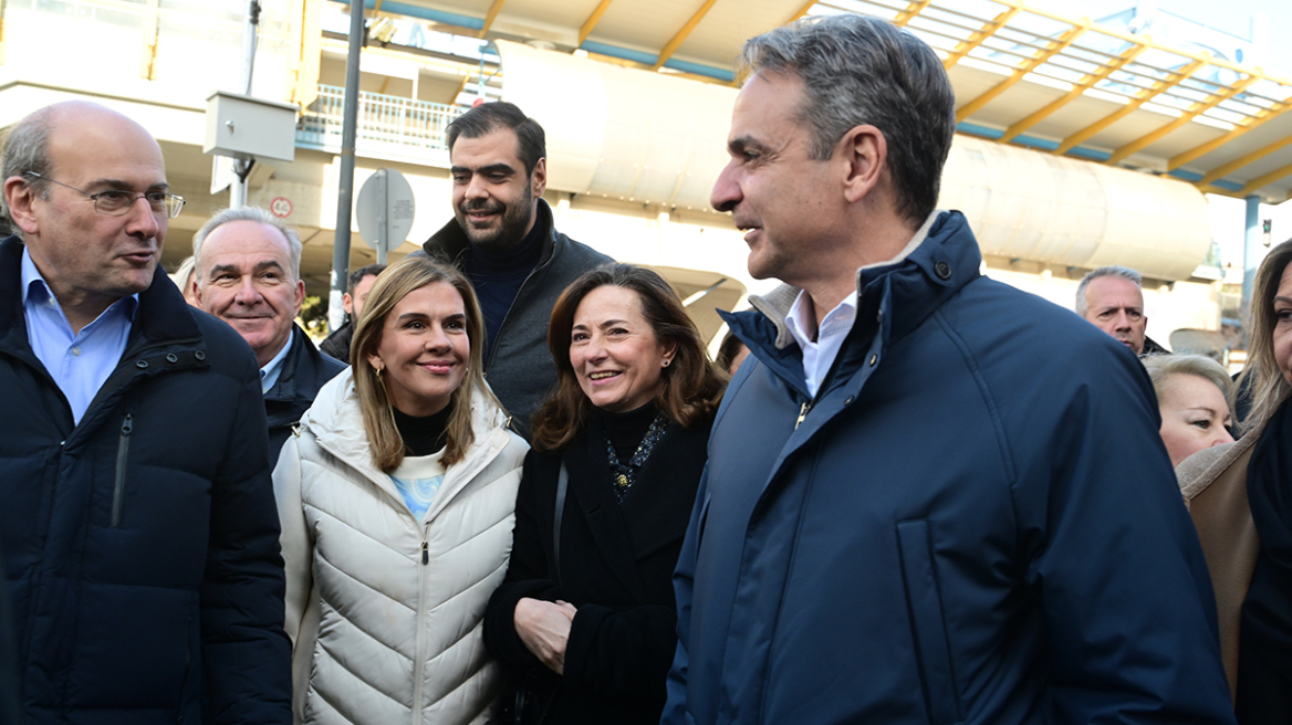 Επίσκεψη Μητσοτάκη στο Μαρούσι: «Πρόσω ολοταχώς» στις μεγάλες αλλαγές και μεταρρυθμίσεις που χρειάζεται η χώρα