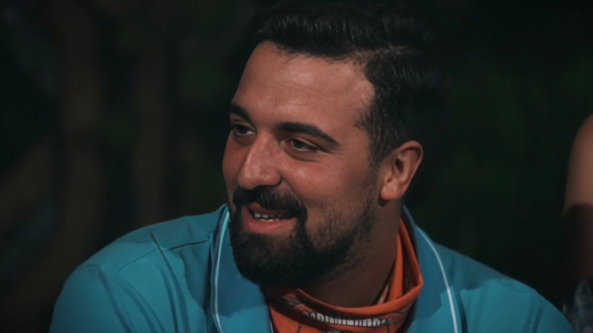 Στο Survivor, ο τρόπος που μιλάει ο Gio Καραντώνης γίνεται αφορμή για νέες εντάσεις