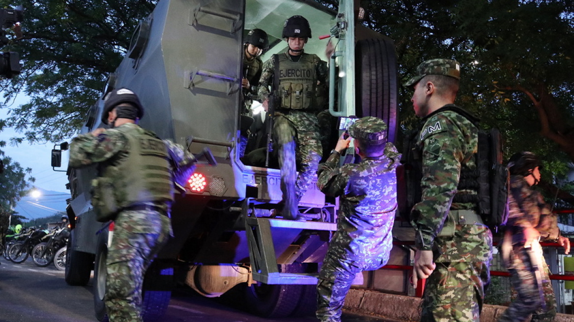 Κολομβία: Σχεδόν 30 νεκροί σε συγκρούσεις μεταξύ δυο παρατάξεων ανταρτών