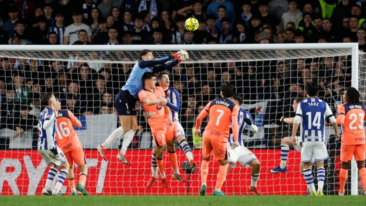 La Liga, Σοσιεδάδ-Μπαρτσελόνα 2-1: Τα δοκάρια κι ο Ρεμίρο φρέναραν τους Καταλανούς, δείτε τα γκολ 