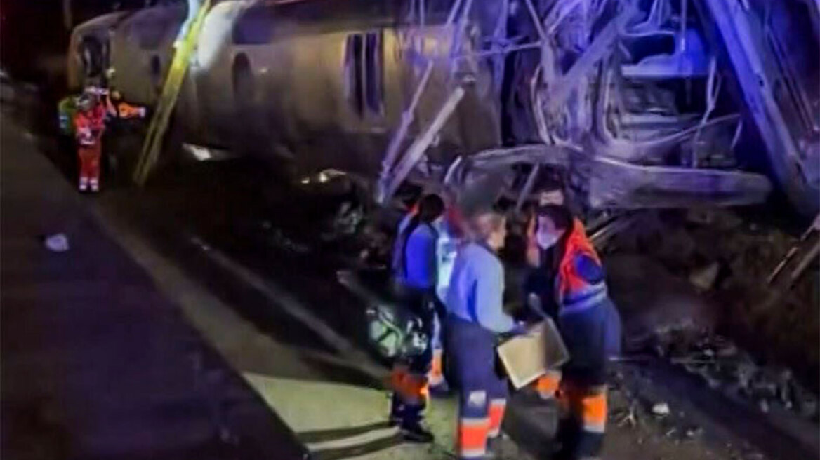 Σύγκρουση τρένων με 39 νεκρούς στην Ισπανία: Ο αριθμός των θυμάτων δεν είναι οριστικός, προειδοποιεί υπουργός