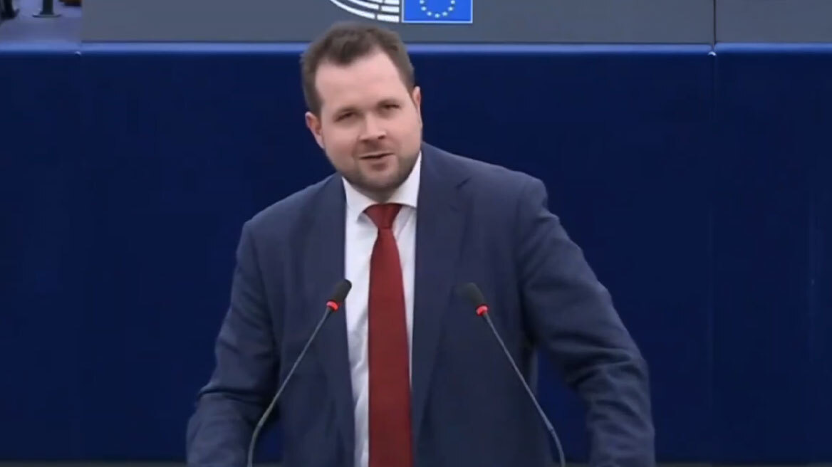 «Κύριε πρόεδρε, άντε και γ…»: Δανός ευρωβουλευτής απάντα στον Τραμπ «στη γλώσσα που καταλαβαίνετε», δείτε βίντεο
