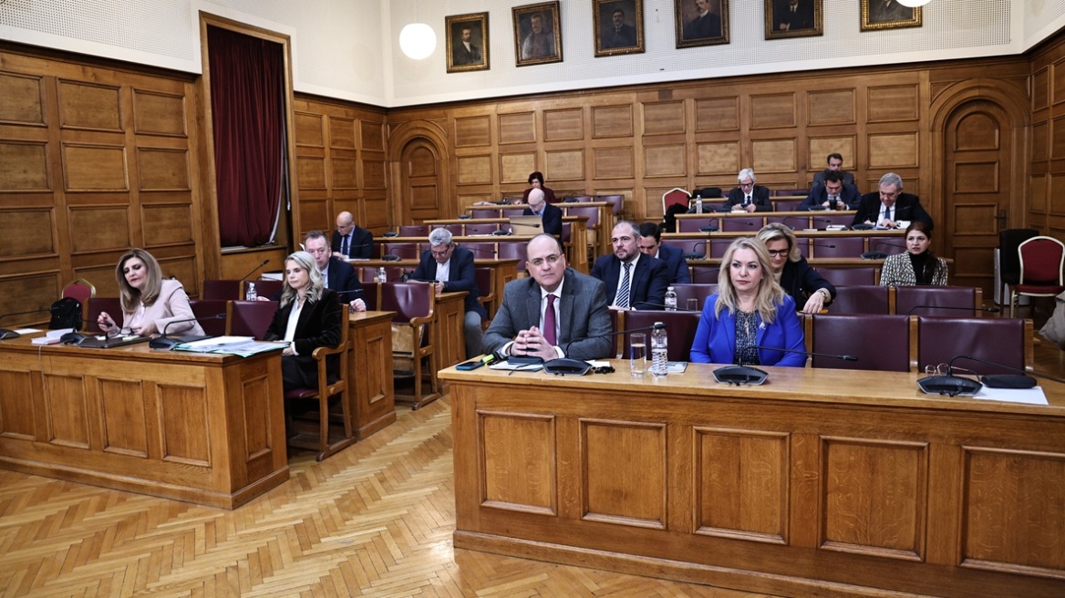 Ανέβηκαν οι τόνοι στην εξεταστική του ΟΠΕΚΕΠΕ όταν η ΝΔ πρότεινε περικοπή μαρτύρων της περιόδου 1999-2015