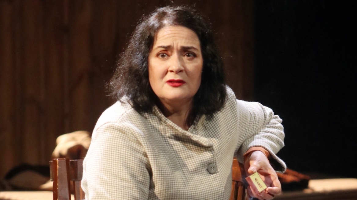 Ελένη Ουζουνίδου για την ταινία «Τι ψυχή θα παραδώσεις μωρή»: Είναι κάτι ανάμεσα σε Ταραντίνο και Αλμοδοβάρ