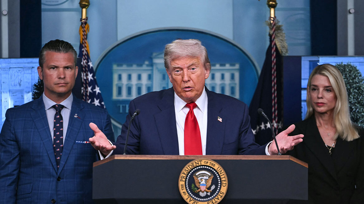 Τραμπ: «Ακόμη μια αρμάδα πλέει όμορφα προς το Ιράν, ελπίζω ότι θα κλείσουν συμφωνία»