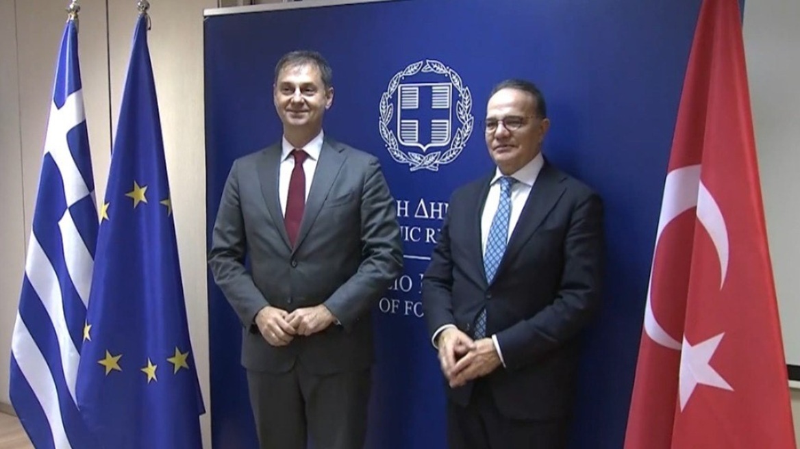 Συνάντηση Θεοχάρη - Μποζάι: Ικανοποιητική η πρόοδος στο πλαίσιο της θετικής ατζέντας Ελλάδας - Τουρκίας