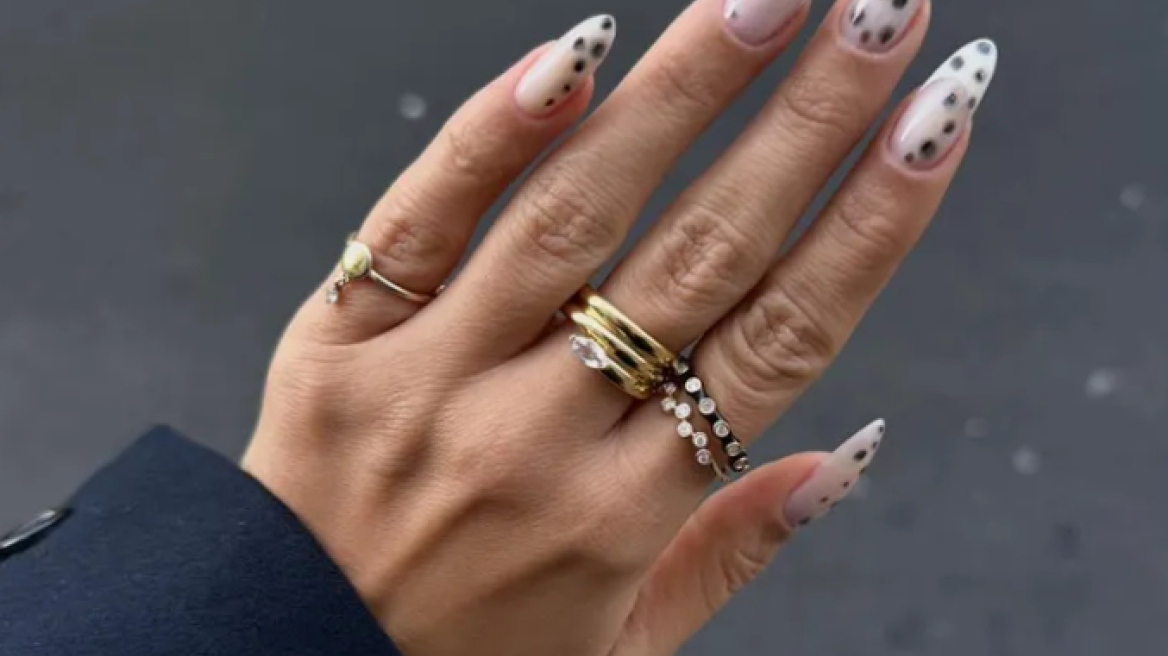 Dalmatian Nails: Η κομψή εκδοχή του animal print που θα αγαπήσουμε φέτος
