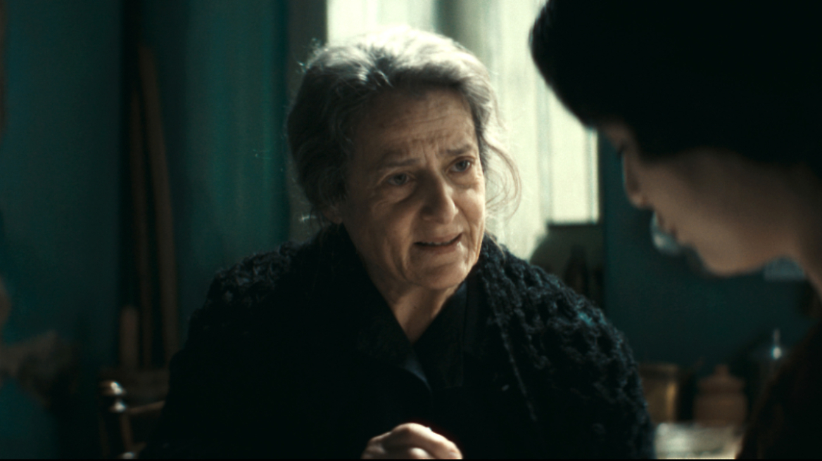 Μεγάλη Χίμαιρα - Επεισόδιο 5: Η μικρή Άννα αρρωσταίνει και η οικογένεια βυθίζεται σε αγωνία και οργή