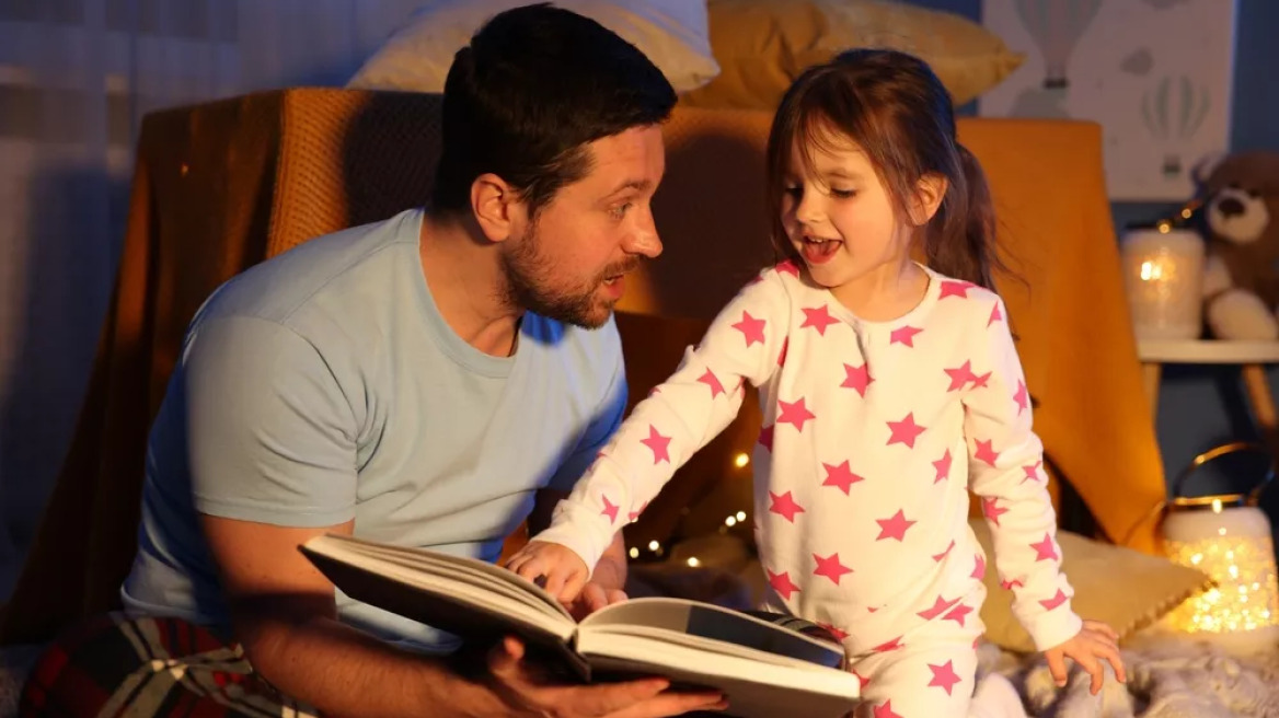 Γονείς: Διαβάστε παραμύθια για παιδιά με ενσυναίσθηση και δημιουργικότητα
