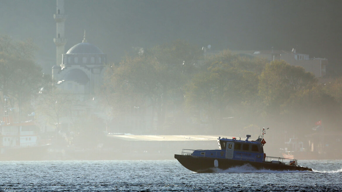 Θρίλερ στον Βόσπορο: Βρέθηκε αποκεφαλισμένο, χωρίς χέρια και πόδια το σώμα Ρώσου κολυμβητή που αγνοούνταν 