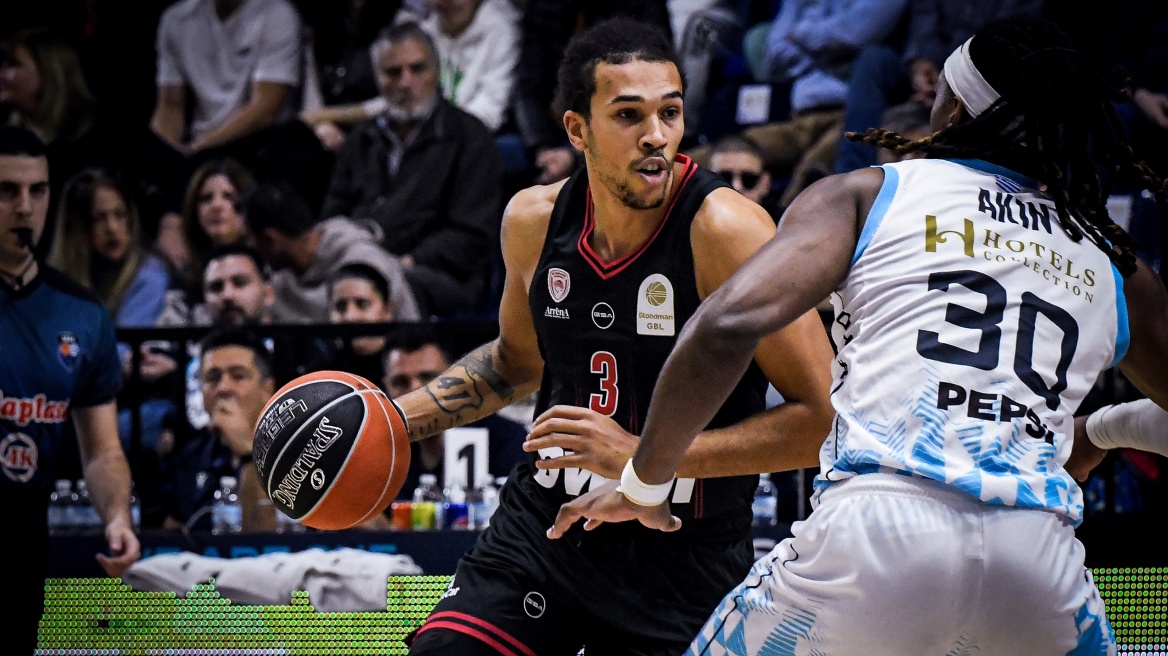 Κολοσσός - Ολυμπιακός 85-98: Με «τριπλό» Γουόρντ, πέρασε από τη Ρόδο, δείτε βίντεο
