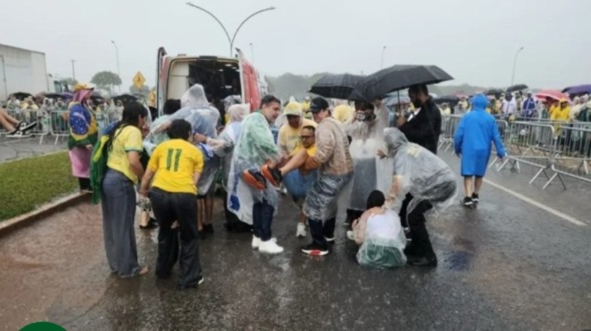 Βραζιλία: Κεραυνός έπεσε σε διαδήλωση υποστηρικτών του Μπολσονάρου, τουλάχιστον 30 τραυματίες
