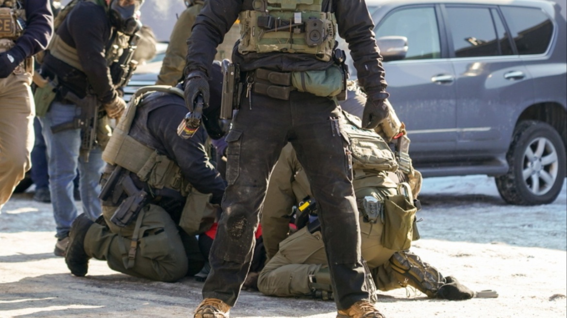 Οι γονείς του 37χρονου που σκοτώθηκε από πυρά πράκτορα της ICE καταγγέλλουν «αηδιαστικά ψεύδη» της κυβέρνησης Τραμπ