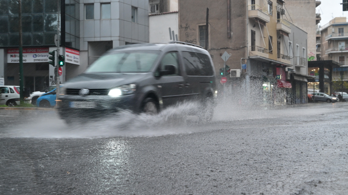 Σε «Red Code» η Περιφέρεια Κρήτης λόγω της κακοκαιρίας