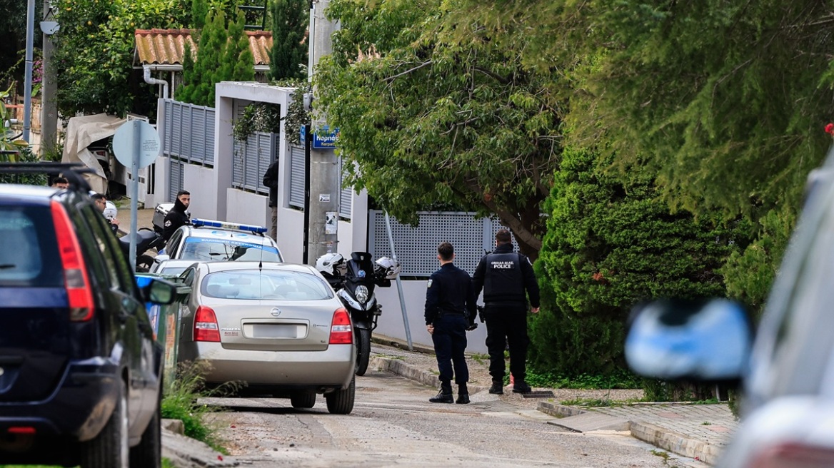 Δίωξη για ανθρωποκτονία στον 46χρονο πατροκτόνο της Γλυφάδας