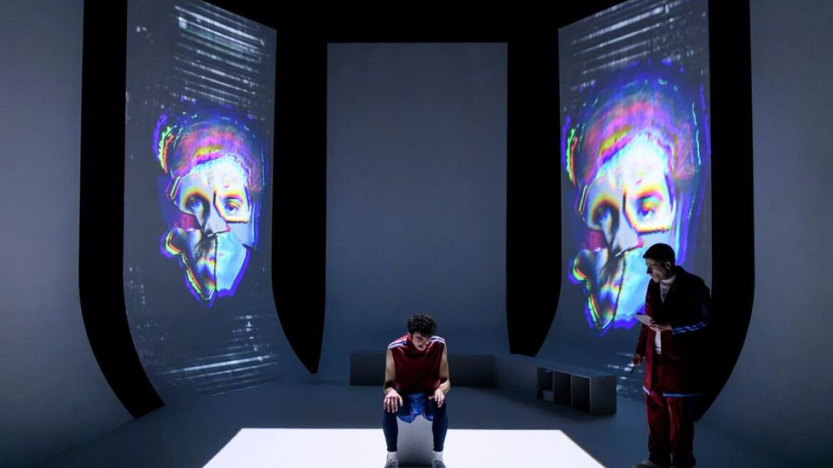 «Έχεις πέντε λεπτά»: Μια παράσταση για τους εφιάλτες των εφήβων στο Εθνικό Θέατρο