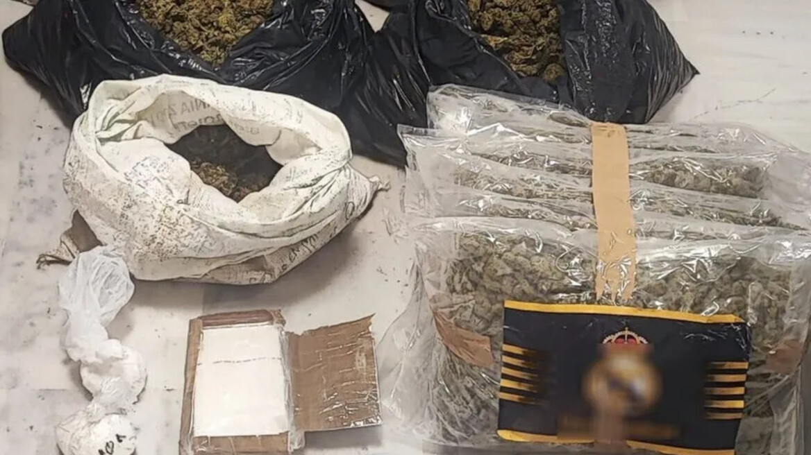 Πέντε συλλήψεις για κύκλωμα διακίνησης ναρκωτικών στα Χανιά, κατασχέθηκαν μεγάλες ποσότητες  