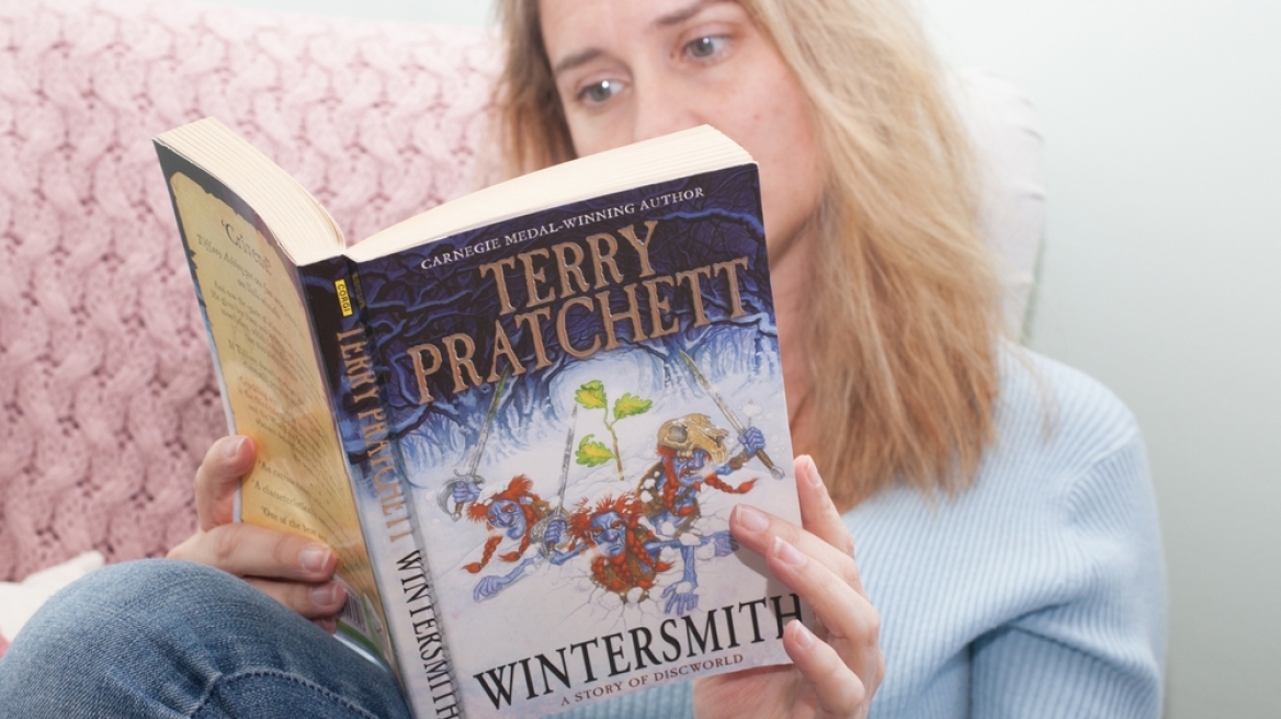 Η άνοια «φτωχαίνει» το λεξιλόγιο χρόνια πριν την διάγνωση: Το παράδειγμα ενός διάσημου συγγραφέα