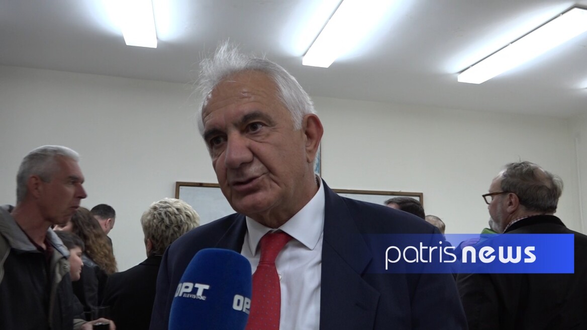 O πρόεδρος της κοινότητας στην Ηλεία εξηγεί την πρωτοβουλία για τα 1.000 ευρώ σε κάθε γυναίκα που θα μείνει στην περιοχή: «Να μην κλείσει το σχολείο» λέει