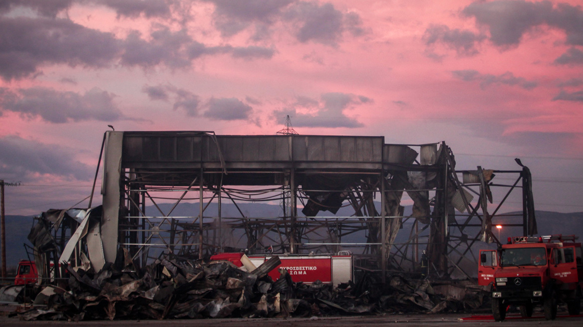 Νέες καταγγελίες για την έκρηξη στη «Βιολάντα»: Μύριζε αέριο μέρες πριν και έλεγαν «μην ανησυχείτε, έριξαν ένα υγρό στο βόθρο»