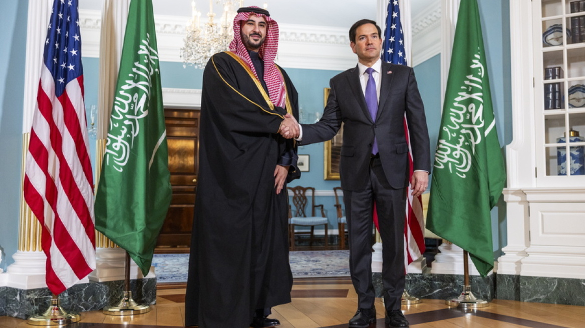 «Αν ο Τραμπ δεν βομβαρδίσει το Ιράν, θα δώσει θάρρος στην Τεχεράνη», εκτιμά ο υπουργός Άμυνας της Σαουδικής Αραβίας