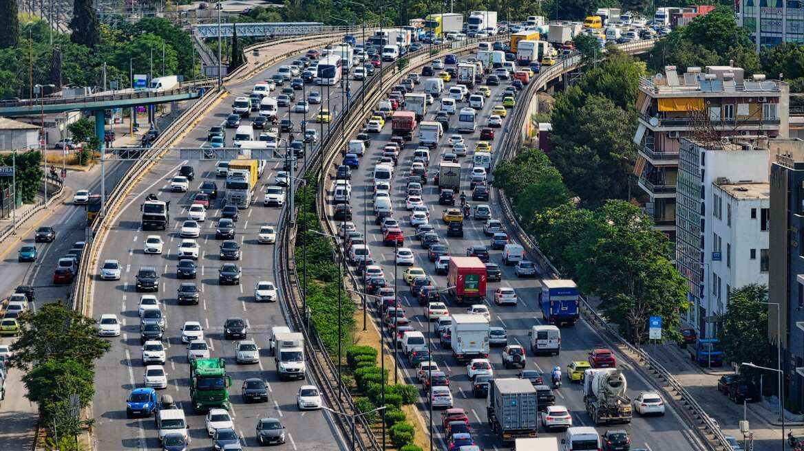 Δήμας για το κυκλοφοριακό χάος: Εξετάζεται flyover στον Κηφισό και μετεγκατάσταση επιχειρήσεων εκτός Αθήνας
