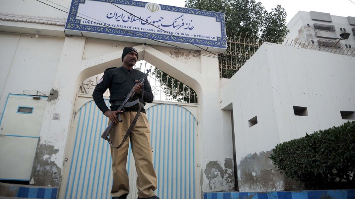 Πάνω από 100 νεκροί στο Πακιστάν σε επιθέσεις αυτονομιστών στο Μπαλουτσιστάν