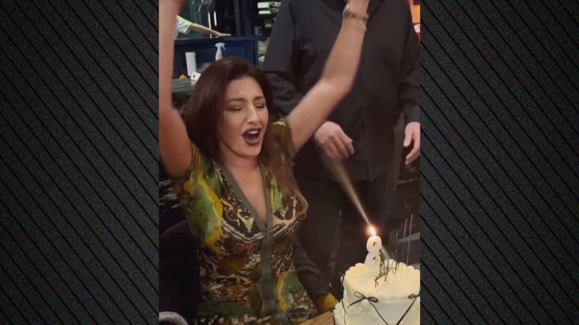 Η Έλενα Παπαρίζου γιόρτασε τα γενέθλιά της και μίλησε στα σουηδικά, δείτε βίντεο