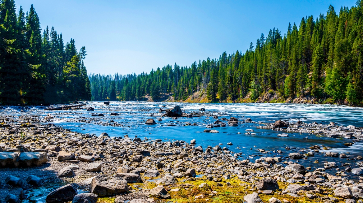 Χάθηκαν 2.450 χιλιόμετρα ελεύθερων ποταμών μέσα σε 13 χρόνια στα Βαλκάνια, τι αναφέρει έκθεση για την Ελλάδα
