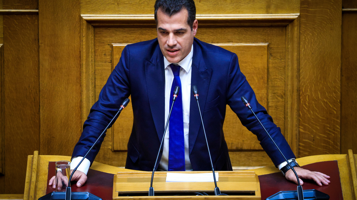 Πλεύρης: Δύο προσωρινές και μία μόνιμη μεταναστευτική δομή στη Κρήτη