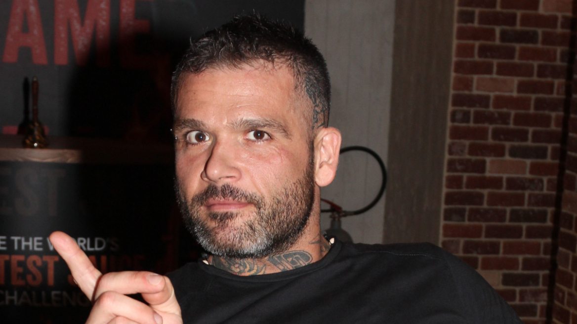 Δημοσίευμα «πέθανε» τον Διονύση Αλέρτα: Σίγουρα είμαι ζωντανός, έγραψε ο σεφ