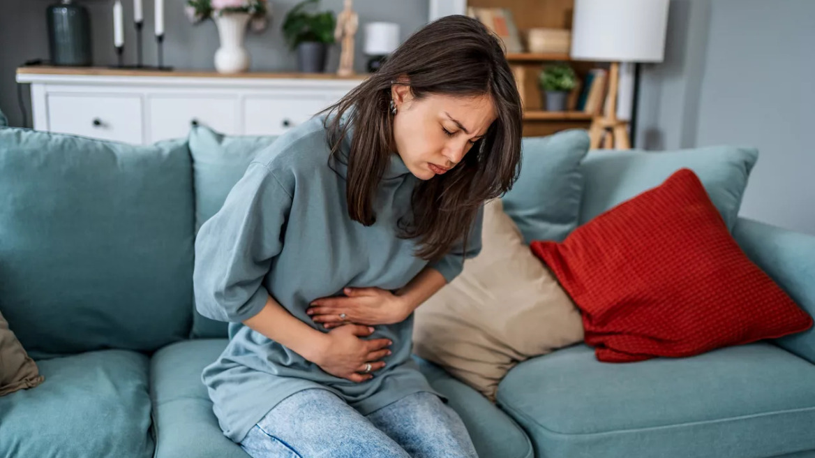 Φυσικές λύσεις χωρίς αντιβιοτικά για τις ουρολοιμώξεις – Γιατί οι γυναίκες είναι πιο ευάλωτες