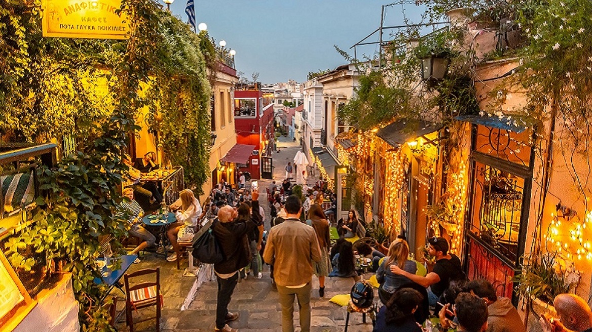 Απόκριες στην Αθήνα – Πού βγαίνουμε σε Ψυρρή, Μοναστηράκι και Πλάκα, από το πρωί μέχρι το βράδυ