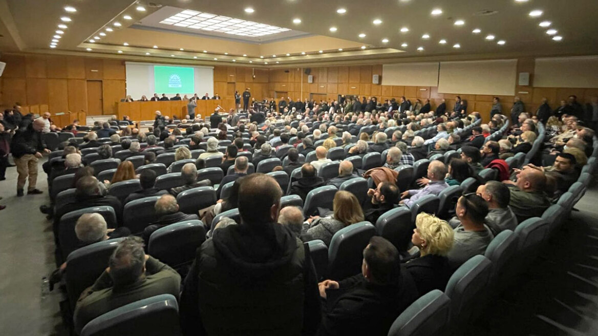 ΠΑΣΟΚ σε εσωτερική δίνη: «Παύλο γερά» φώναξαν στελέχη στον Γερουλάνο, πού χρεώνει η πλευρά Ανδρουλάκη την ακούνητη βελόνα 