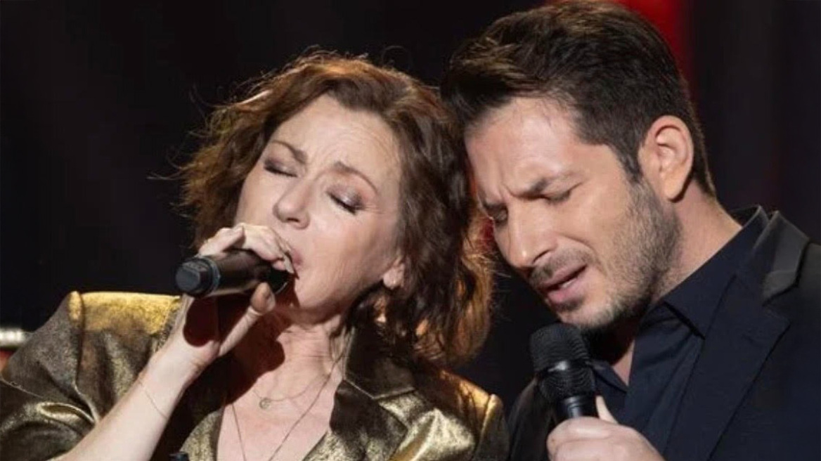 Ο Γιώργος Περρής σε ρόλο -  έκπληξη στο «La boîte à secrets» με την Tina Arena