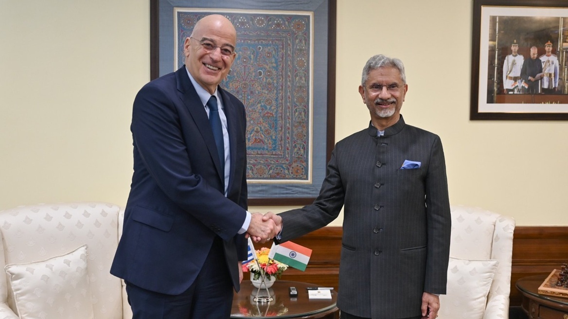 Περιφερειακές και διεθνείς εξελίξεις στη συνάντηση Δένδια με τον Ινδό υπουργό Εξωτερικών