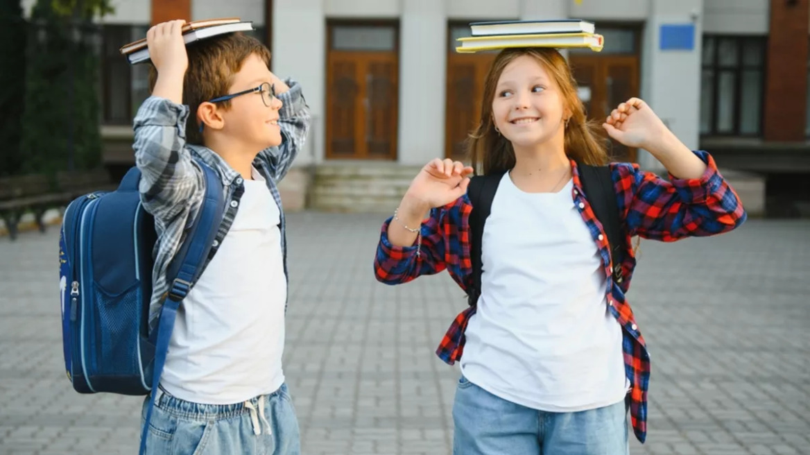 Αγόρια ή κορίτσια; Ποια περνούν καλύτερα στο σχολείο; Έρευνα από τη Νορβηγία έχει την απάντηση