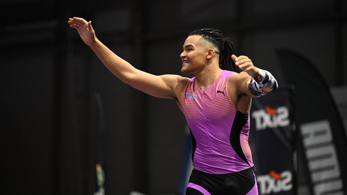 Εμμανουήλ Καραλής: Πρώτος με άλμα στα 5,90μ στο «Fly Athens», απέτυχε στα 6 μέτρα, βίντεο 