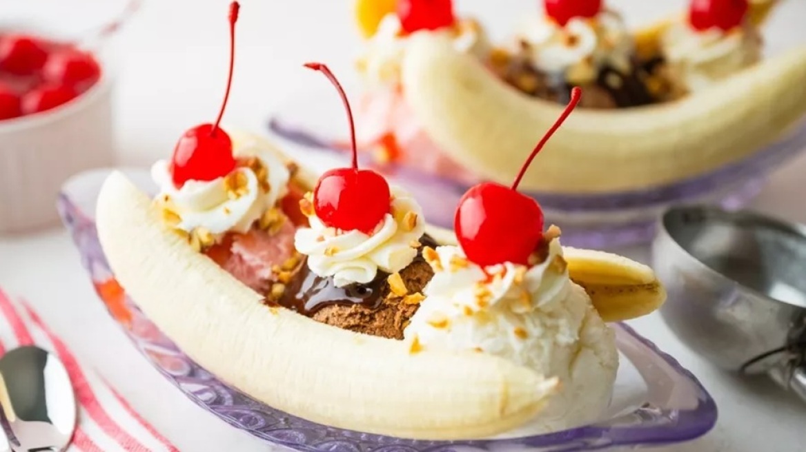 Ένα banana split και η νοσταλγία του «όταν θα πάμε κάπου»