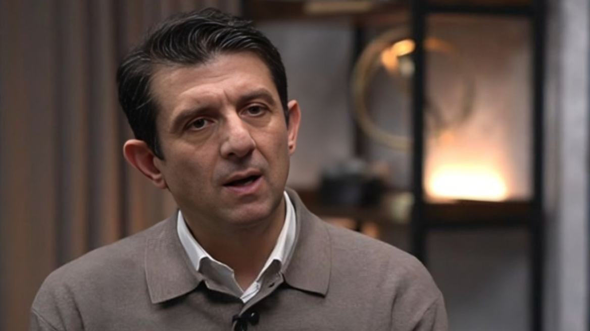 Μιχάλης Οικονόμου: Ήταν από τις πιο συγκλονιστικές στιγμές της ζωής μου, όταν πήραμε τον γιο μου από το ίδρυμα