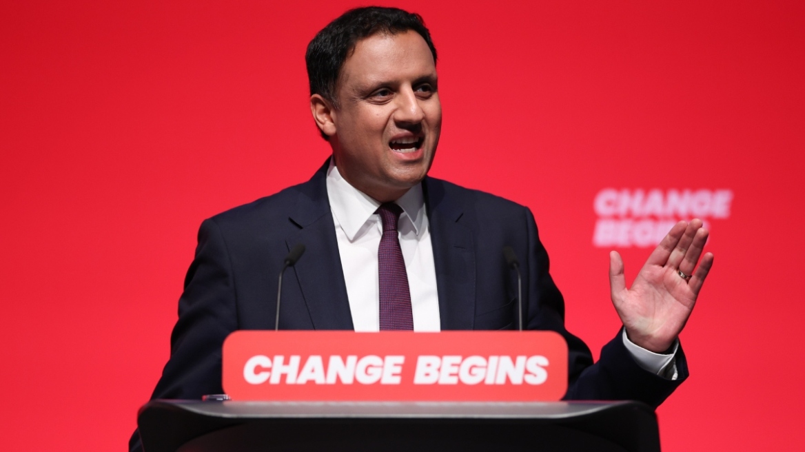 Ο ηγέτης του σκωτσέζικου Εργατικού Κόμματος ζητά την παραίτηση του Κιρ Στάρμερ από την πρωθυπουργία