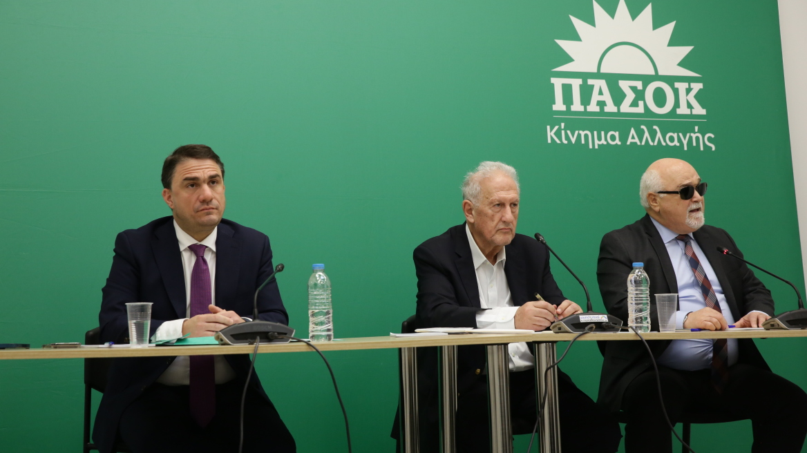 ΠΑΣΟΚ: Η διεύρυνση φέρνει αναταράξεις, το προφίλ των «μεταγραφών»
