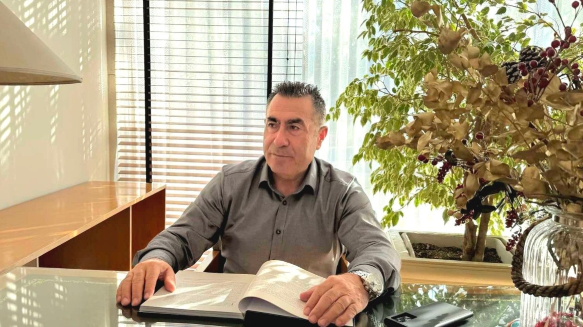 Σε αργία ενός μήνα ο δήμαρχος Πάργας, Νίκος Ζαχαριάς για υπόθεση αναθέσεων, τι υποστηρίζει ο ίδιος