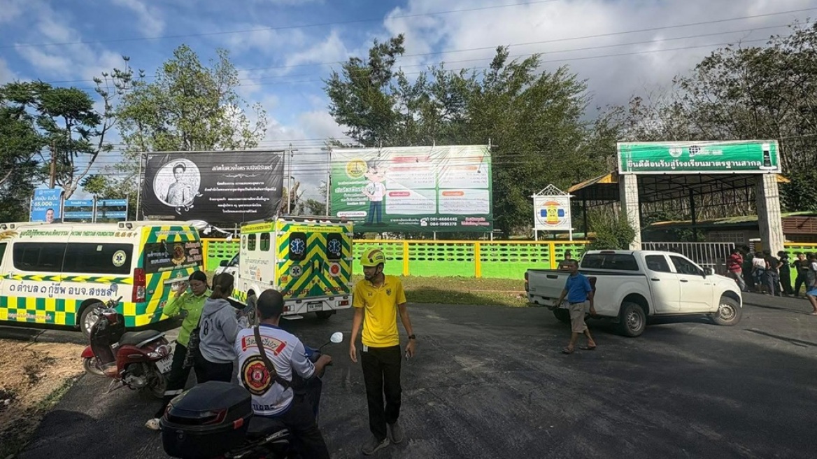 Ένοπλος άνοιξε πυρ και πήρε ομήρους μαθητές και καθηγητές σε σχολείο στην Ταϊλάνδη, αναφορές για τραυματίες