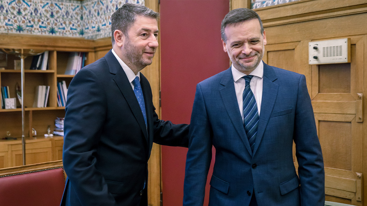 Νέος εμφύλιος στο ΠΑΣΟΚ, αυτή τη φορά για τους συνέδρους από την Κρήτη