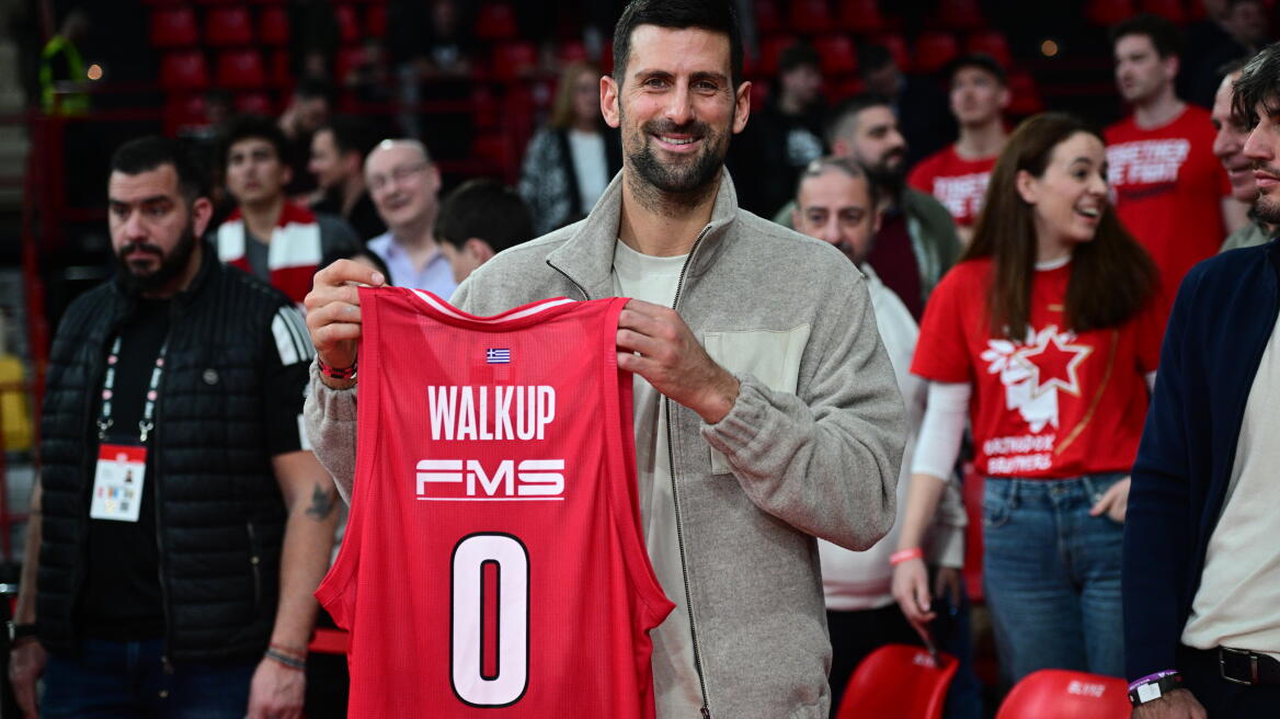 Ολυμπιακός: Πήρε τη φανέλα του Γουόκαπ ο Τζόκοβιτς, φωτογραφίες 