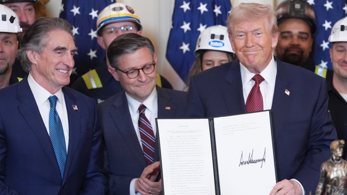 Τραμπ: Εντολή στις Ένοπλες Δυνάμεις των ΗΠΑ να τροφοδοτούνται με ρεύμα από μονάδες άνθρακα