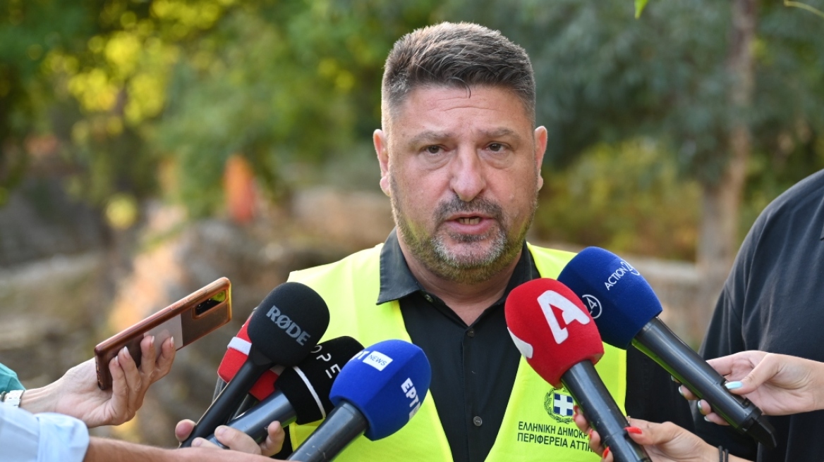 Στο ρέμα Πικροδάφνης για αυτοψία ο Χαρδαλιάς: «Πολύ σημαντικό το ζήτημα της αντιπλημμυρικής θωράκισης»
